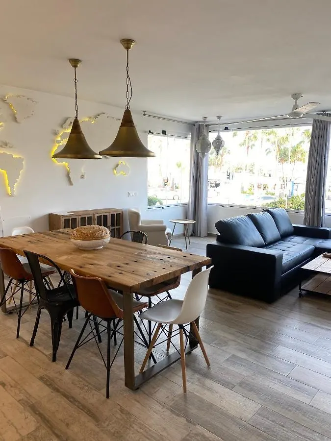 Apartamento Windsor contacts